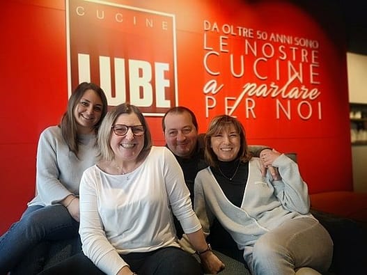Ilaria, Paola, Umberto e Antonella dello Store Lube e Creo di Caserta